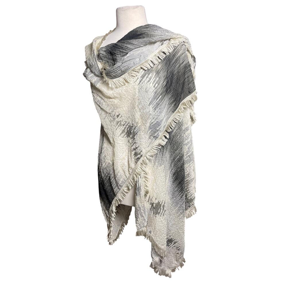 ALEXIS Women’s Boho Fringed Geo Print Crinkle Wrap Shawl One Size - Picture 2 of 4